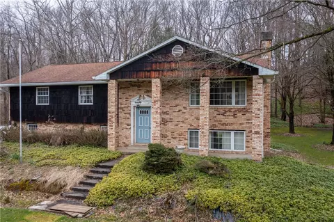 2330 Orangeville Rd, Hermitage, PA 16148