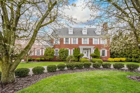 1734 Dominion Dr, Pittsburgh, PA 15241