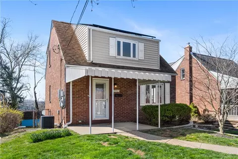 746 Newport, Pittsburgh, PA 15234