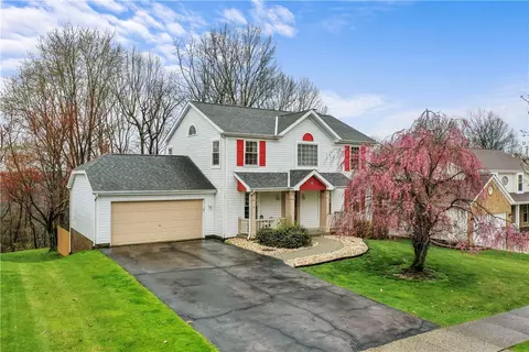 210 Oak Highland Dr, Coraopolis, PA 15108