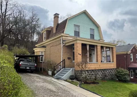 101 W Woodford Ave, Pittsburgh, PA 15210
