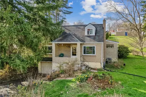 327 Woodhaven Dr, Monroeville, PA 15146