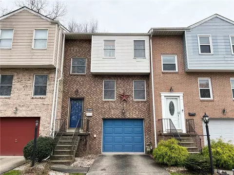 3246 Coulson Dr, Lower Burrell, PA 15068