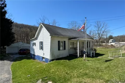 3745 Millers Run Rd, Mcdonald, PA 15057