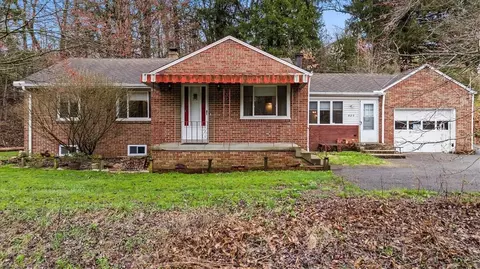 520 Muse Bishop Rd, Mcdonald, PA 15057