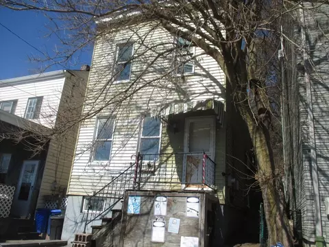 2110 Liedertafel Way, Pittsburgh, PA 15212