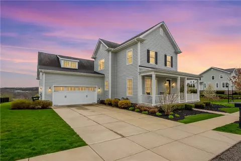1100 Gromwell Ln, Bridgeville, PA 15017