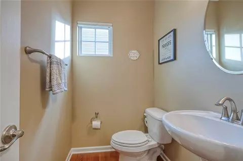 Bath - 204 Broadstone Dr, Mars, PA 16046 photo 1 of 4