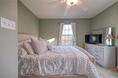 Bedroom - 204 Broadstone Dr, Mars, PA 16046 photo 6 of 7