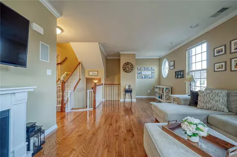 Living - 204 Broadstone Dr, Mars, PA 16046 photo 4 of 7