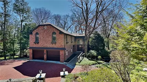 440 Ryndwood Rd, Pittsburgh, PA 15237