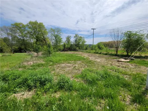 111 Smithfield St, Wampum, PA 16157
