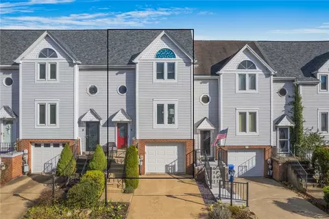105 Abbey Ln, Pittsburgh, PA 15236