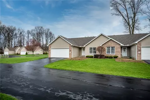 1973 American Way, Hermitage, PA 16148