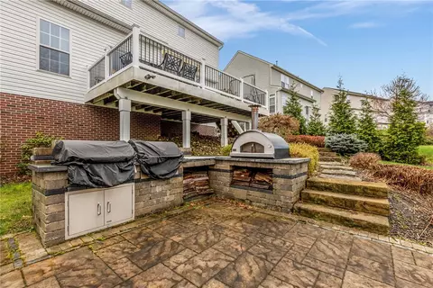 Exterior - 234 Cliffside Dr, Mars, PA 16046 photo 4 of 8