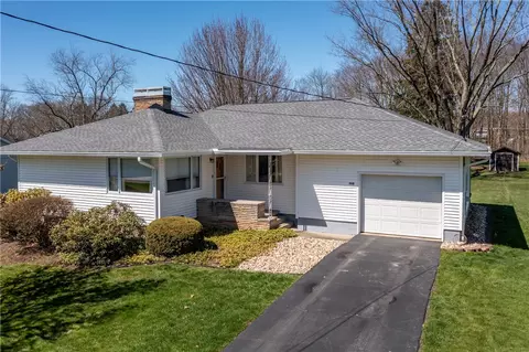 208 Bentley Ave, Greenville, PA 16125