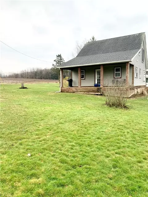 830 Hamburg Rd, Fredonia, PA 16124