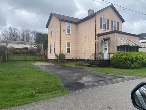 1918 Walnut Dr, Latrobe, PA 15650