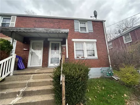 226 Oxford Dr, Mckeesport, PA 15132