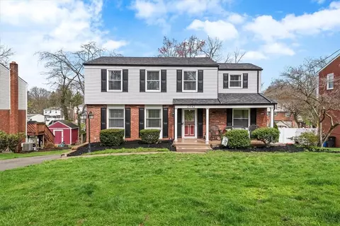 2942 Eastview Rd, Bethel Park, PA 15102