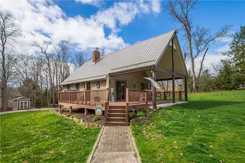 125 Southall Dr, Washington, PA 15301