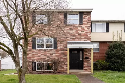 226 Jefferson Ave, Masontown, PA 15461
