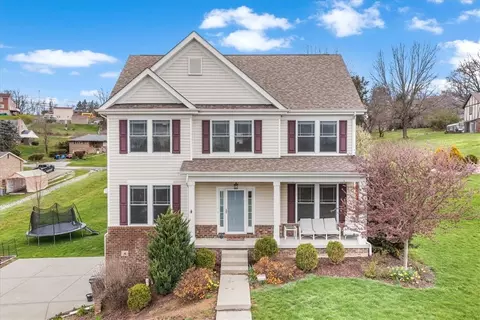 4 Saint George Pl, Coraopolis, PA 15108
