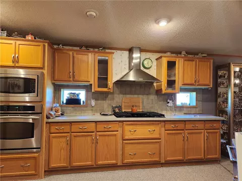 3036 River Rd, Vandergrift, PA 15690 photo 19