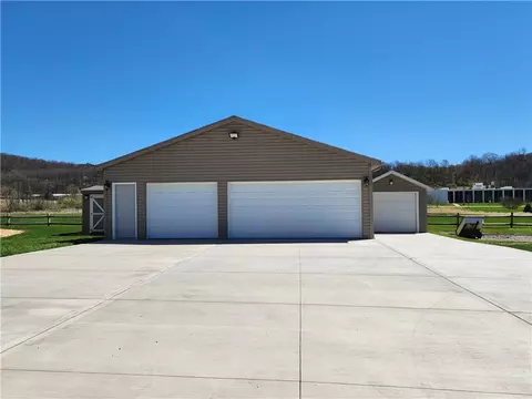 3036 River Rd, Vandergrift, PA 15690 photo 4