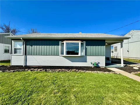 1325 Barkley Rd, Mckeesport, PA 15133