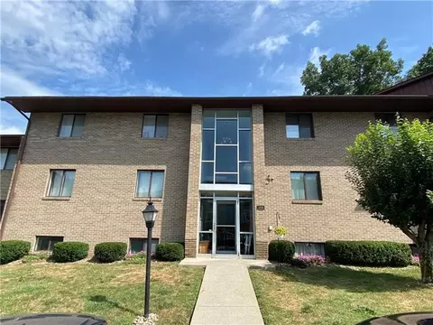 406 Piper Ln, Butler, PA 16001