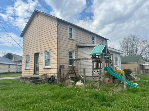2539 Churchill Rd, Hillsville, PA 16132