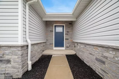 Exterior - 357 Nelson Dr, Monroeville, PA 15146 photo 4 of 10