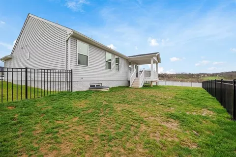 Exterior - 357 Nelson Dr, Monroeville, PA 15146 photo 10 of 10