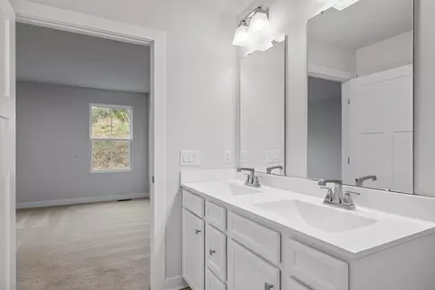 Bath - 357 Nelson Dr, Monroeville, PA 15146 photo 3 of 3
