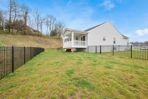 Exterior - 357 Nelson Dr, Monroeville, PA 15146 photo 9 of 10