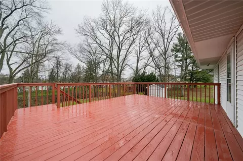 Exterior - 162 Maple Dr, Beaver, PA 15009 photo 5 of 6