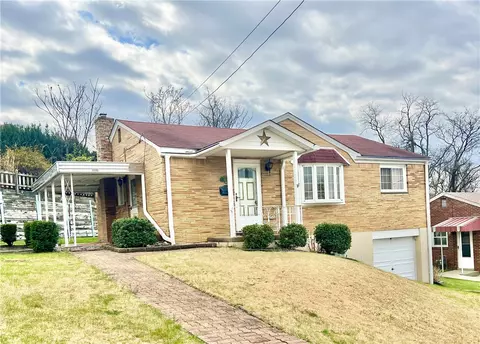 1022 Santa Monica Dr, Port Vue, PA 15133