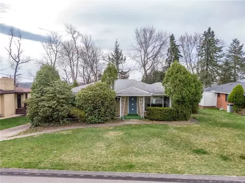 303 Henry Dr, Irwin, PA 15642