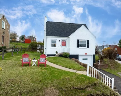 3241 Mount Troy Rd, Pittsburgh, PA 15212