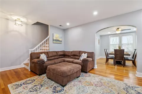 490 Mapleton Ave, Pittsburgh, PA 15228 photo 8