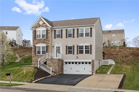 708 Culloden Ct, Coraopolis, PA 15108