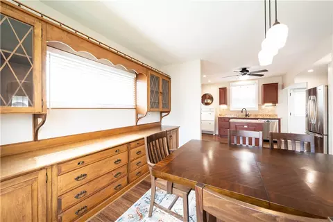 Dining - 815 Maple St, Coraopolis, PA 15108 photo 2 of 3