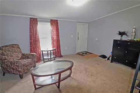 228 Murray Ln, Export, PA 15632 photo 3