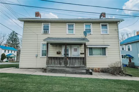 97 N 4th St, Indiana, PA 15701