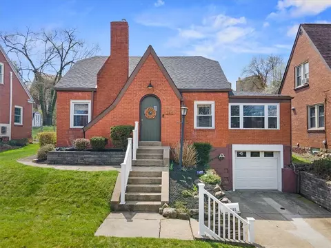 240 Wainwright Ave, Pittsburgh, PA 15227