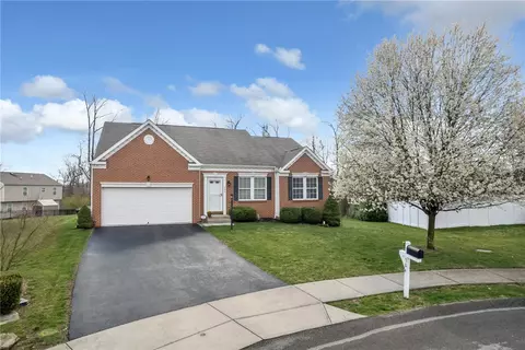 304 Grampion Cir, Coraopolis, PA 15108