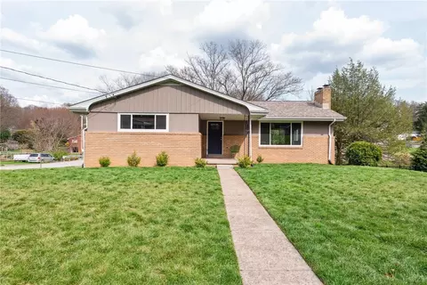 729 Brookview Dr, Greensburg, PA 15601