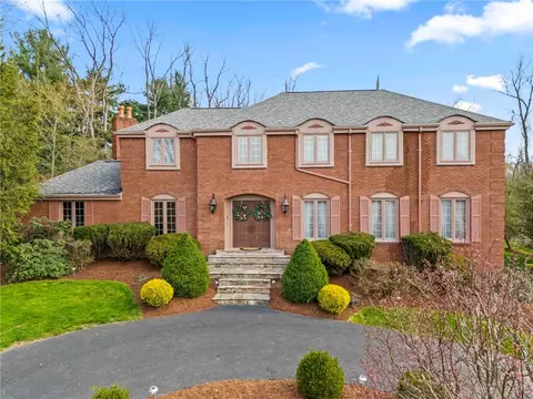 118 Aston Ct, Mcmurray, PA 15317