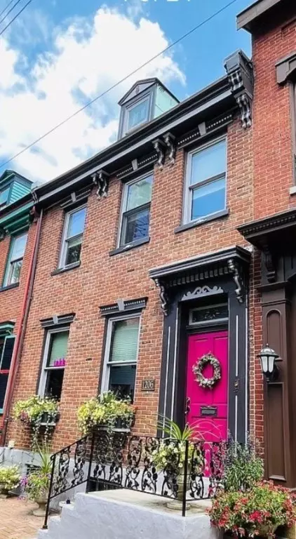 1206 Palo Alto St, Pittsburgh, PA 15212